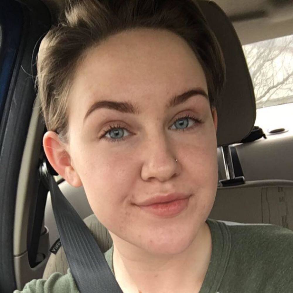 Meet your Posher, Amanda